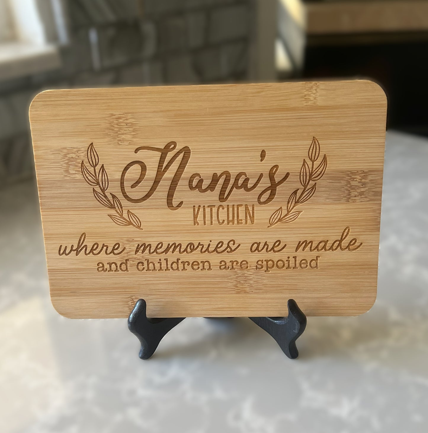 Small Etched Cutting Board "Nanas Kitchen"