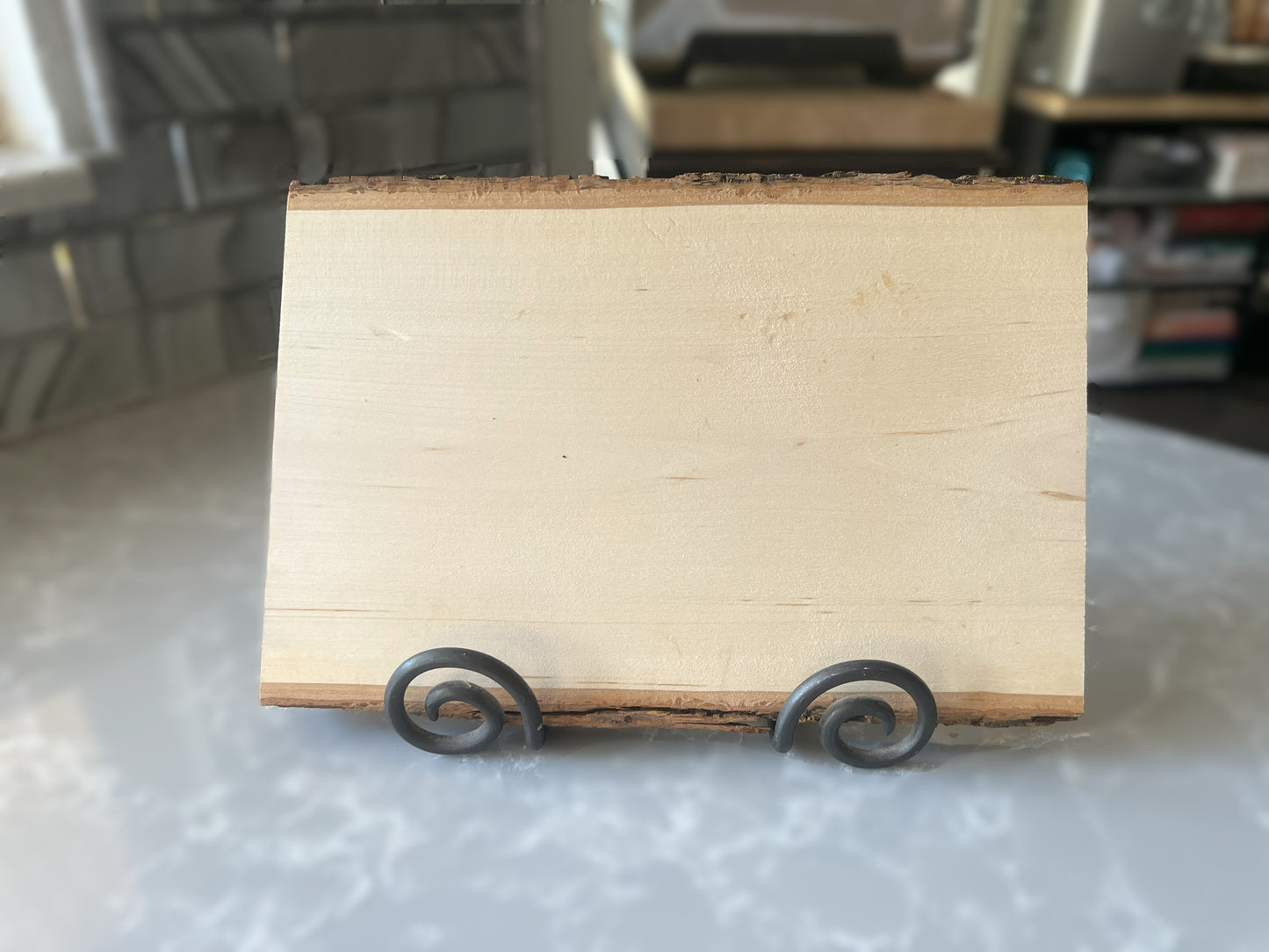 Live Edge Display "Tiki Hut"
