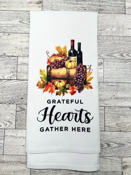 Tea Towel "Grateful Hearts Gather Here"